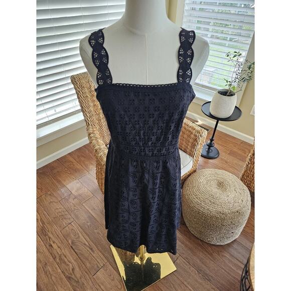 ANN TAYLOR Black Lace Strap Eyelet Flare Dress Women's Size 4 NWT - Picture 2 of 9